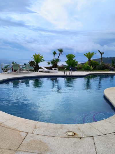 Casas junto mar